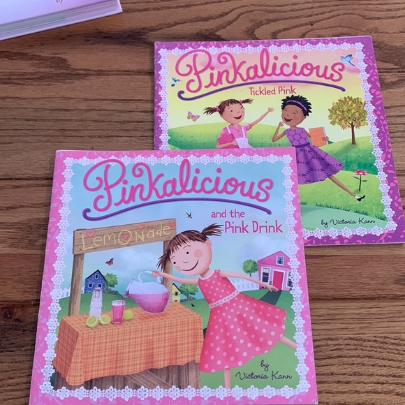 Pinkalicious book bundle - Picture 3 of 14